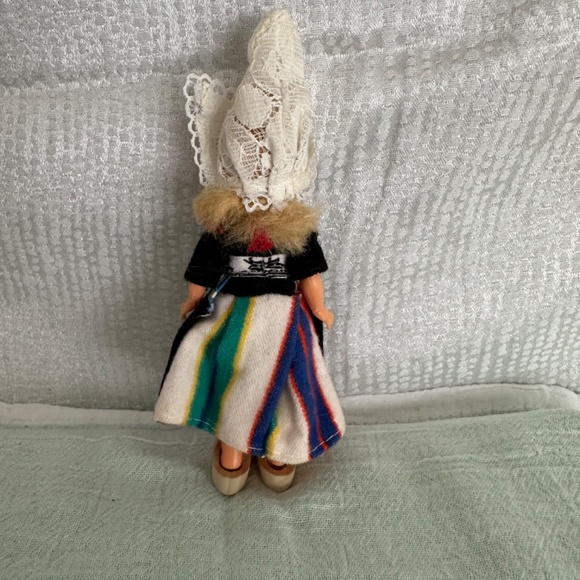 Vintage Dutch souvenir doll/ figurine, 5” tall - Picture 4 of 5